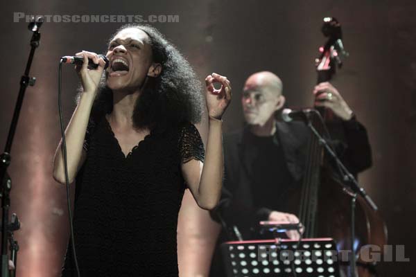 OKOU - 2009-07-02 - PARIS - Theatre des Bouffes du Nord - 